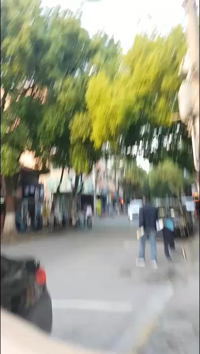 普通话说的不错的日本暖男永健大叔100块体验城中村底层的飞机服务对白有趣