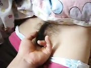 趁姐姐熟睡中，打飞机